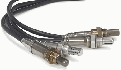淺談汽車(chē)氧傳感器的工作原理